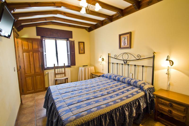 Hospedaje Granada San Vicente De La Barquera Room photo