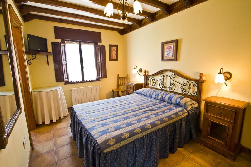 Hospedaje Granada San Vicente De La Barquera Room photo
