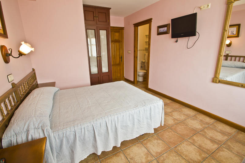 Hospedaje Granada San Vicente De La Barquera Room photo